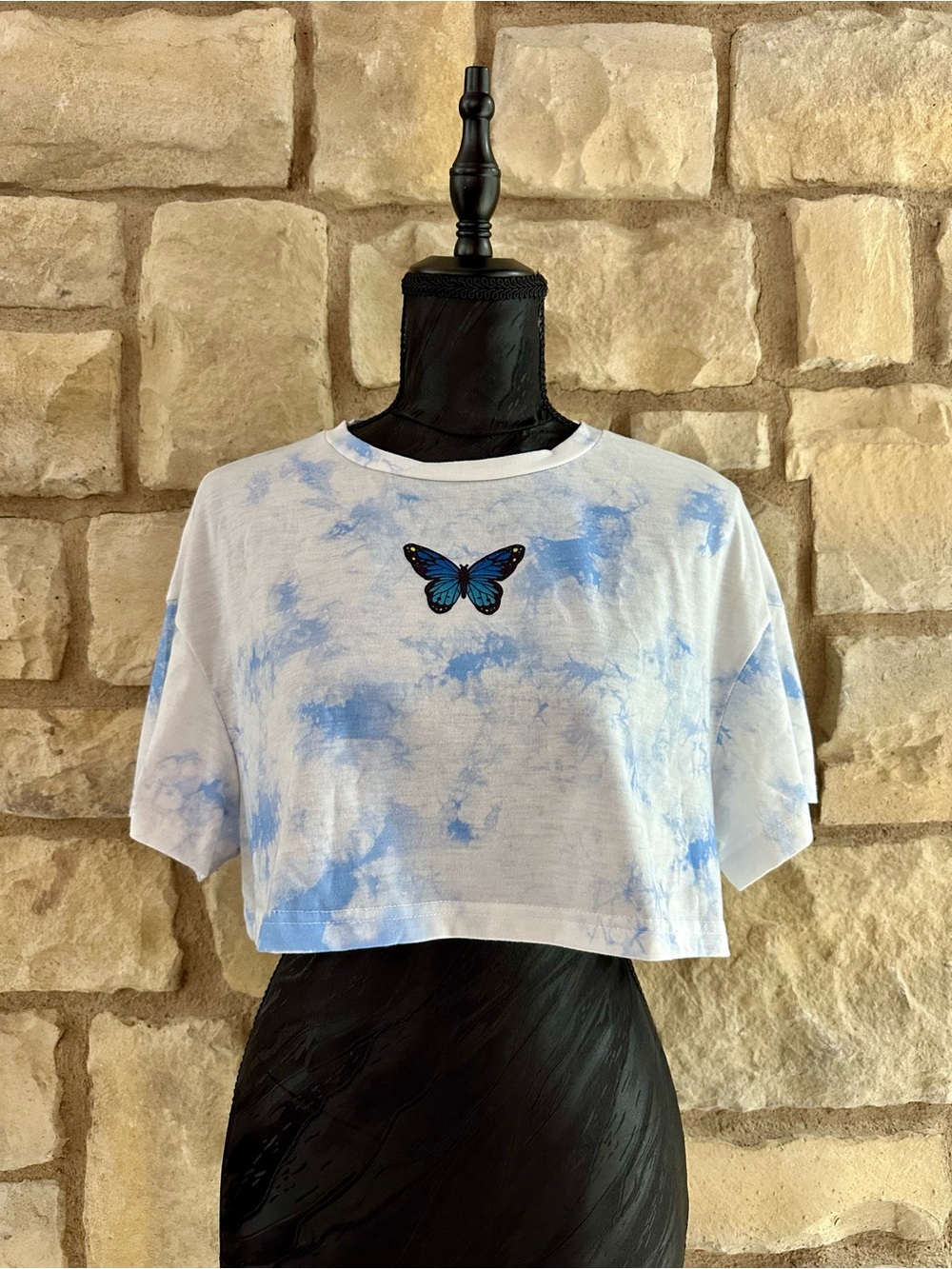 SHEIN White & Light Blue Tie-Dye Butterfly Crop Top